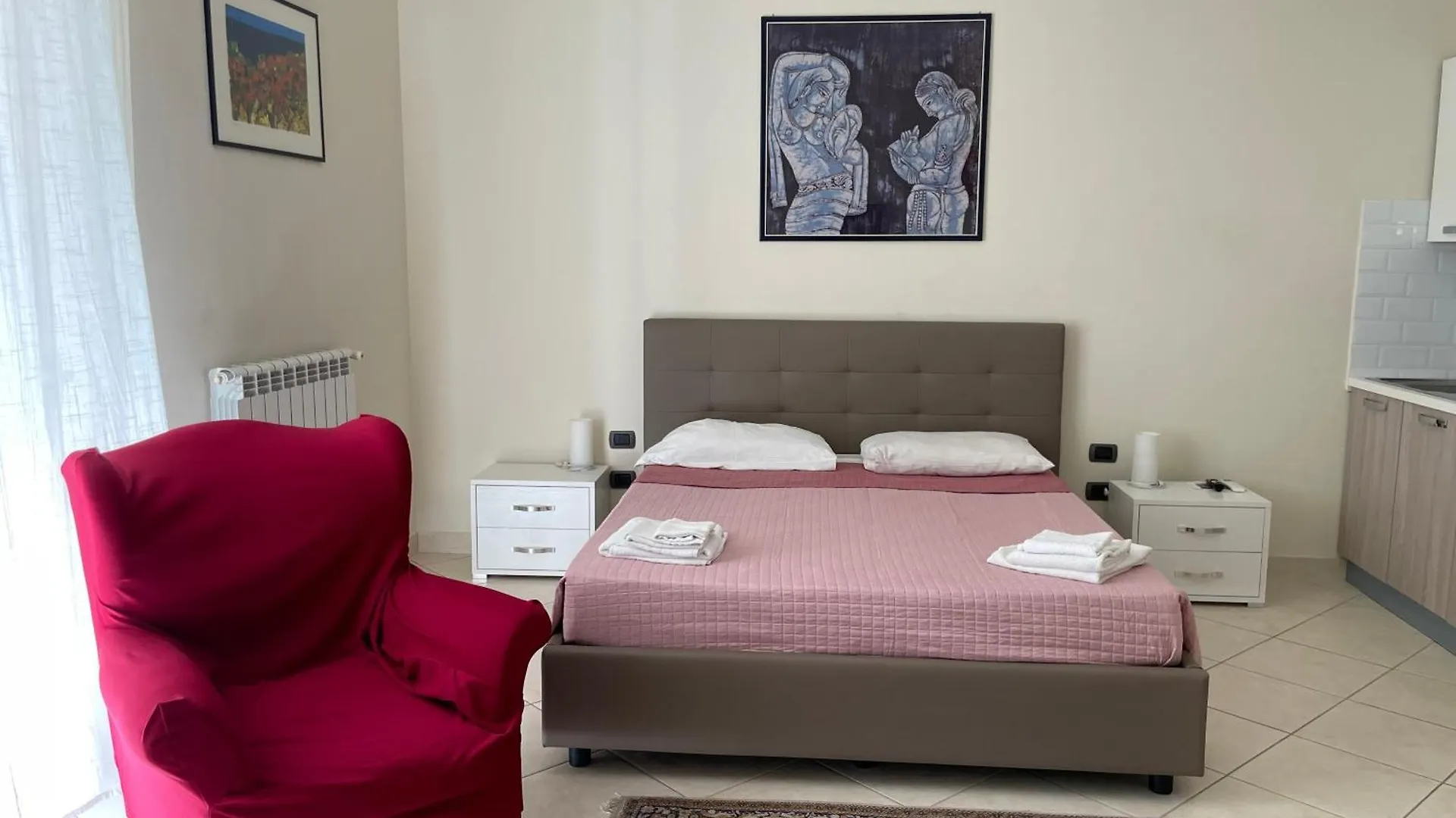 Archetto B&B Naples 0*,  Italy